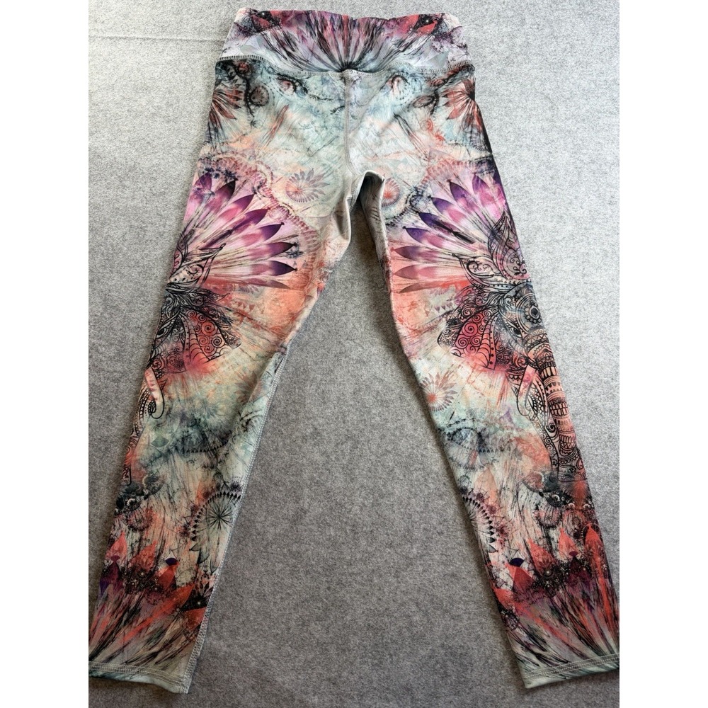 Evolution & Creation Women's M Lucky Elephant Mandala Print  Cropped Yoga Pants